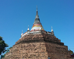 Река Квай и Айюттхайя храм Wat Ratchaburana фото тура в Паттайе 30