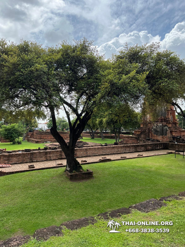 Река Квай и Айюттхайя храм Wat Ratchaburana фото тура в Паттайе 11
