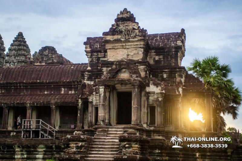 Камбоджа Ангкор Ват из Таиланда Патайя - фото Thai Online Org 30