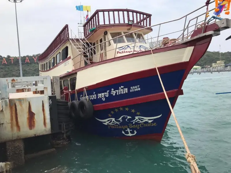 Pattaya Bay Cruise морская экскурсия по островам Ко Пхай и Ко Сак в Паттайе Тайланде фотография 1