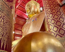 Вечерняя Аюттайя экскурсия из Паттайи в Таиланде - фото 400