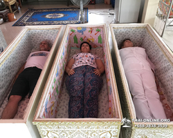 Ритуал Похороны неудач с гробами в Паттайе Тайланде фото поездки 12